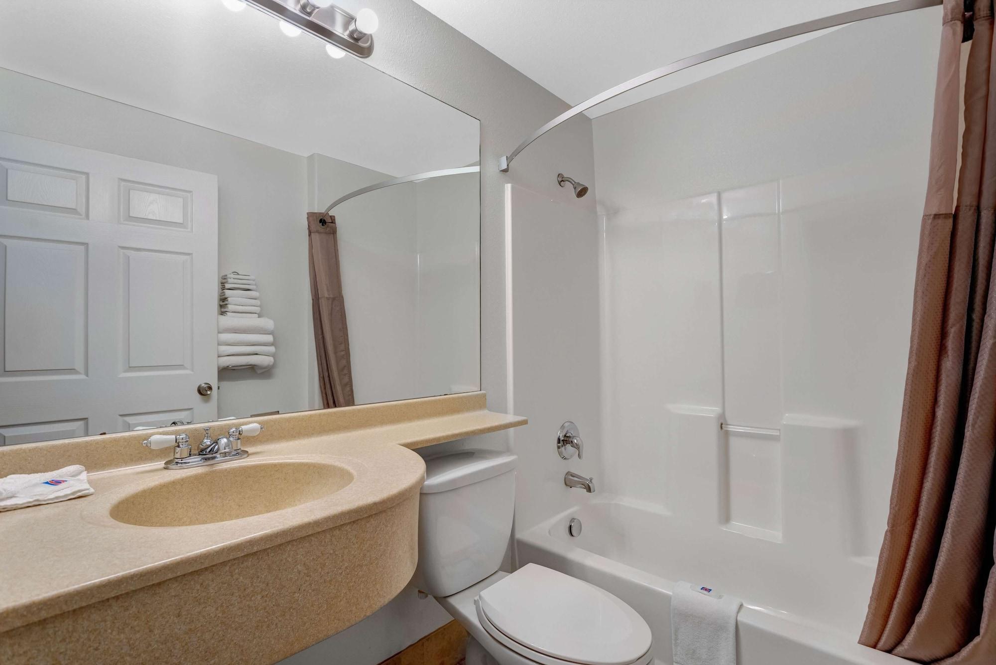 6-idaho Falls, Id - Snake River Hotel 2*