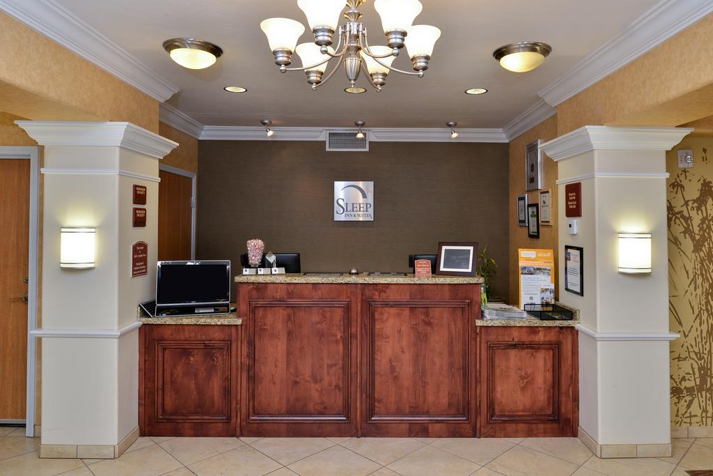 Hotel Garner Southwest By Ihg 3*