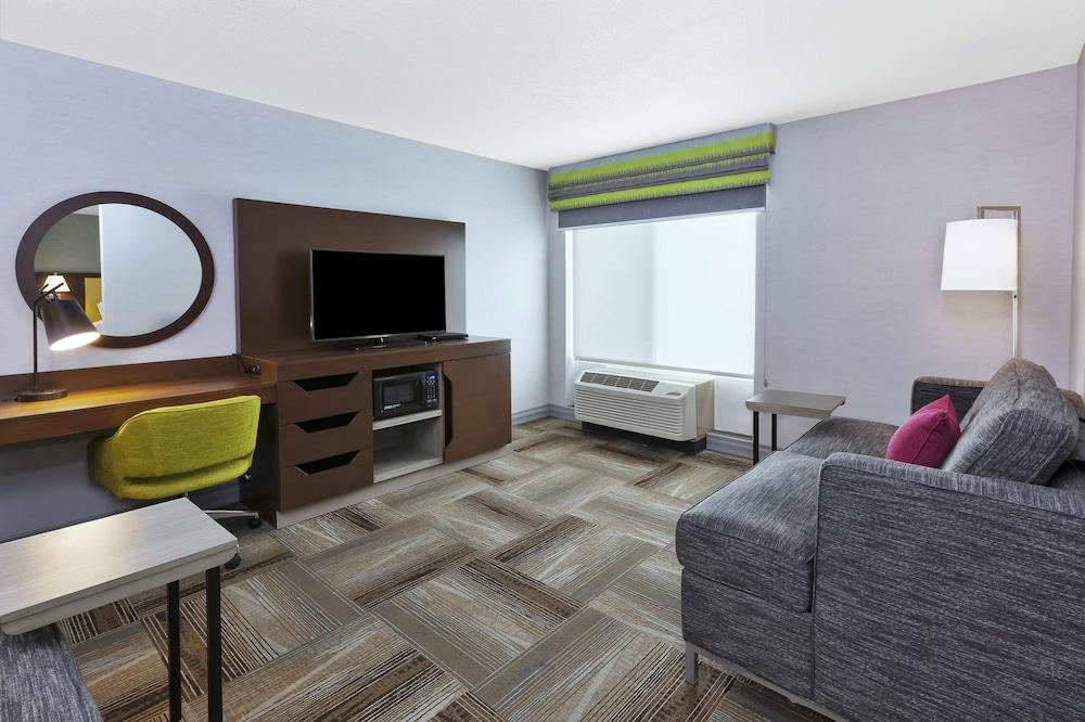 Hotel Hampton 4*