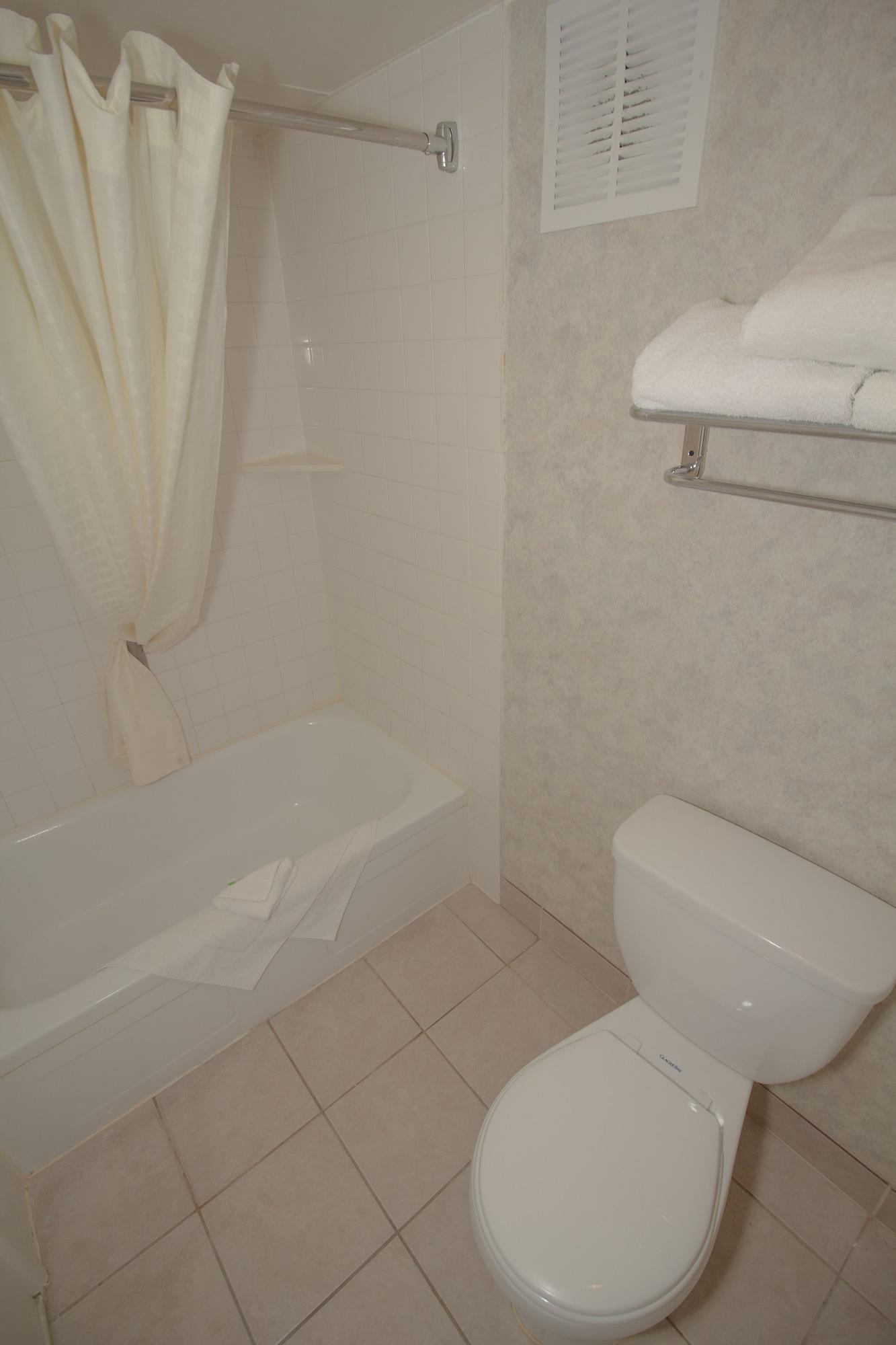 Fairbridge Extended Stay, A Kitchenette Motel 2*