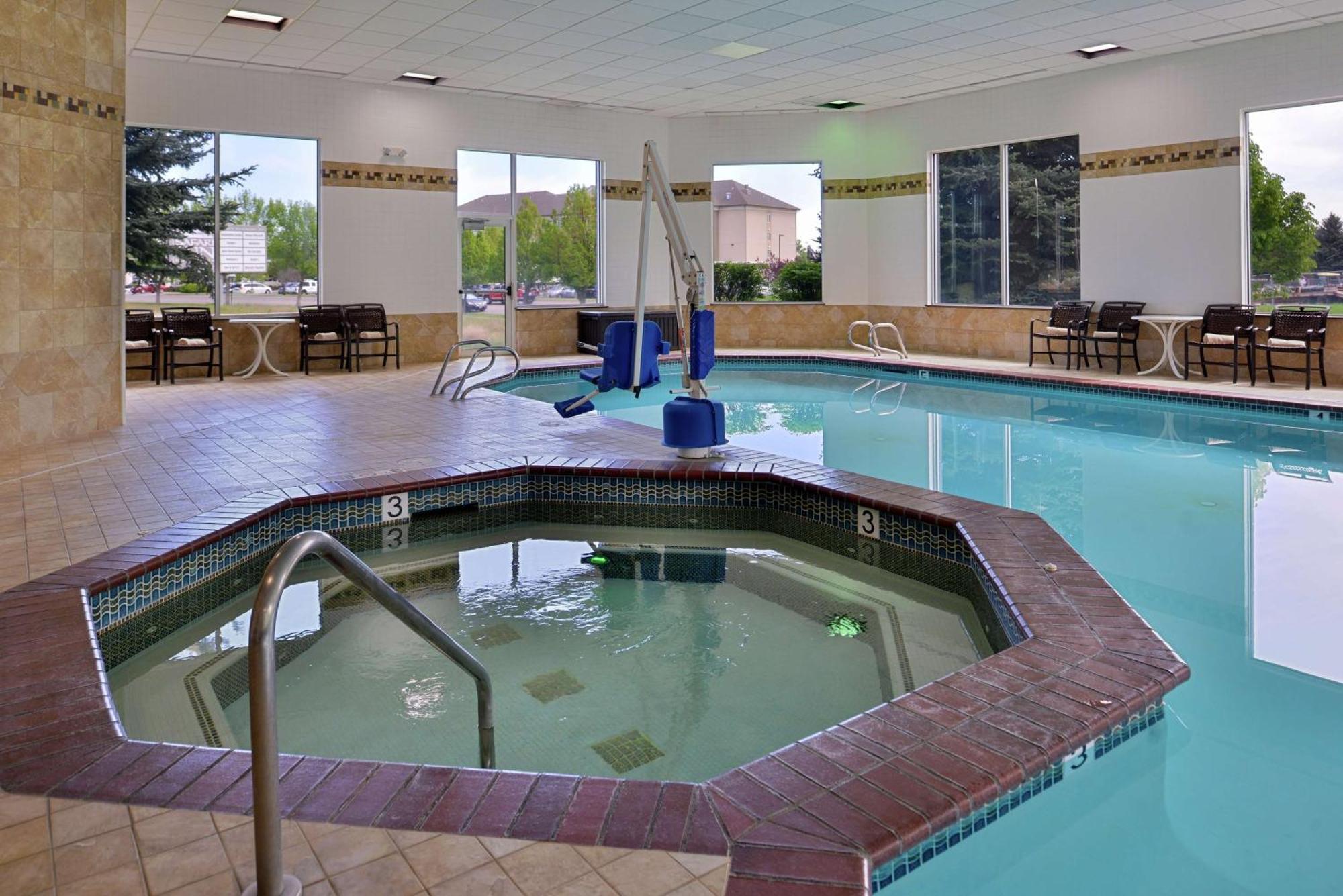 Hampton / Airport Hotel 3*