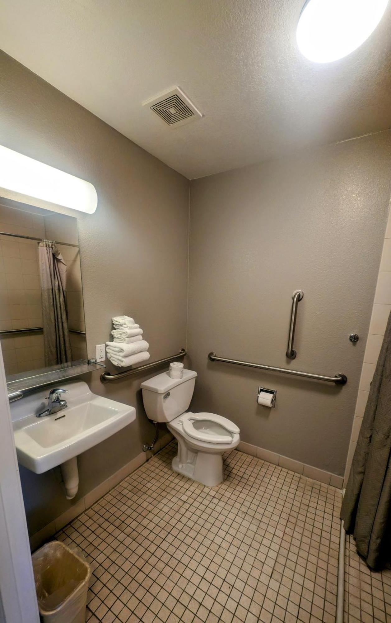 Lodge Econo