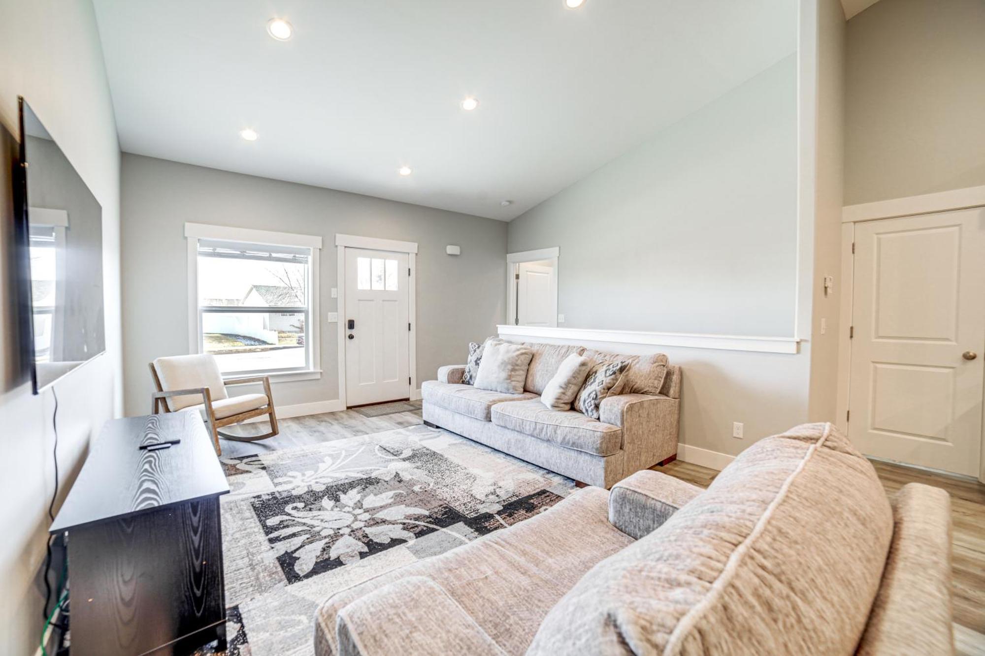 Holiday home Charming - 5 Mi To Downtown! *