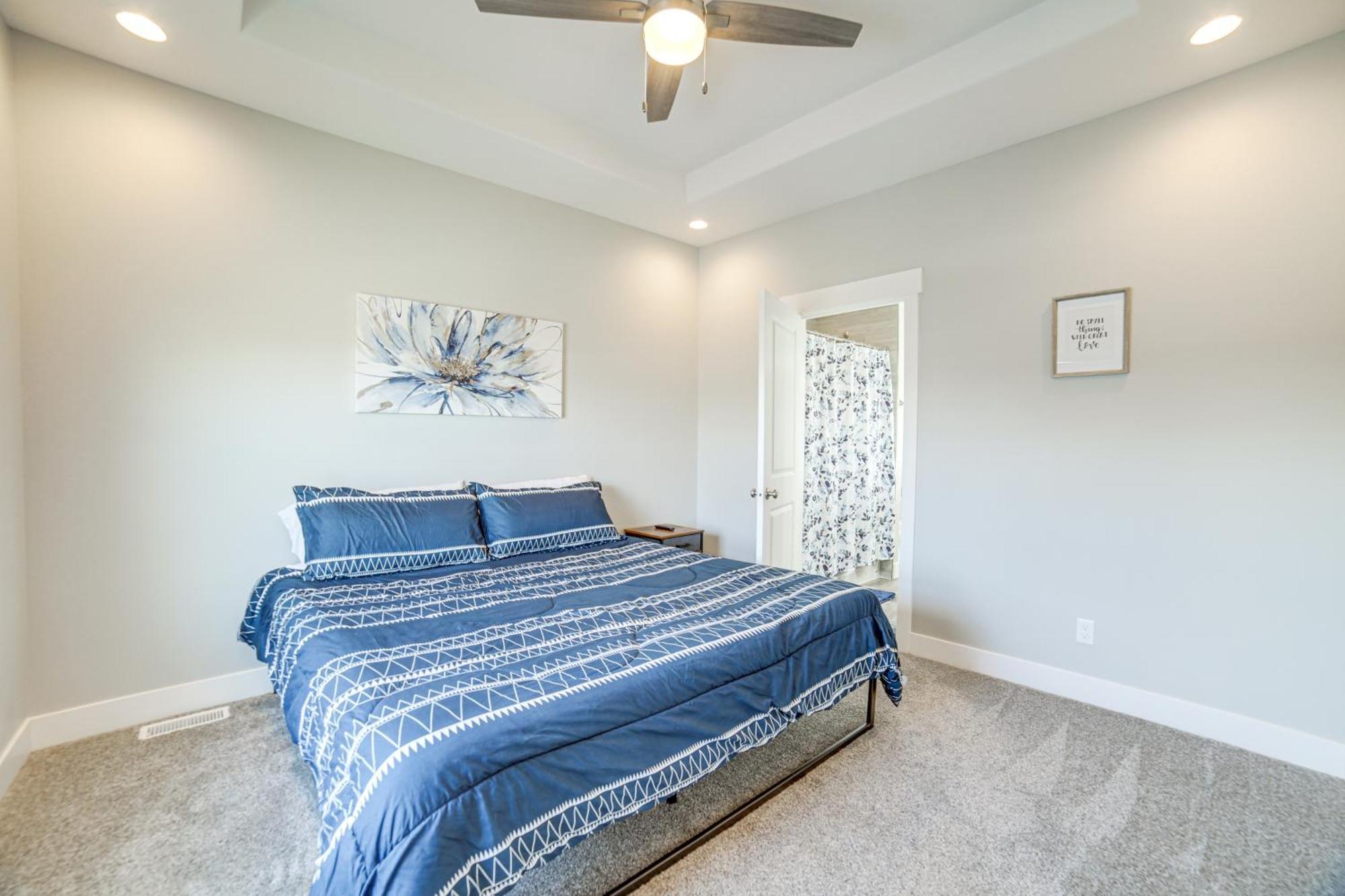 Charming - 5 Mi To Downtown! Holiday home *