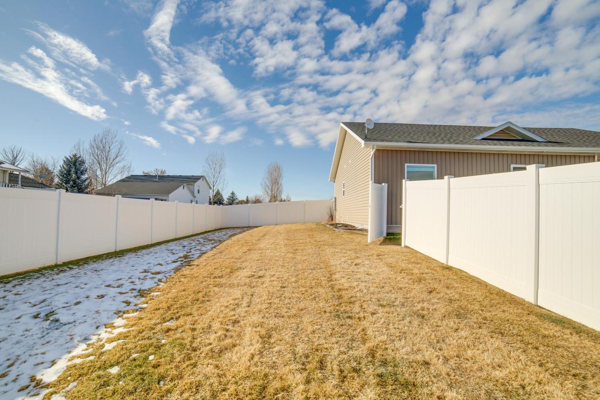 Charming - 5 Mi To Downtown! Holiday home