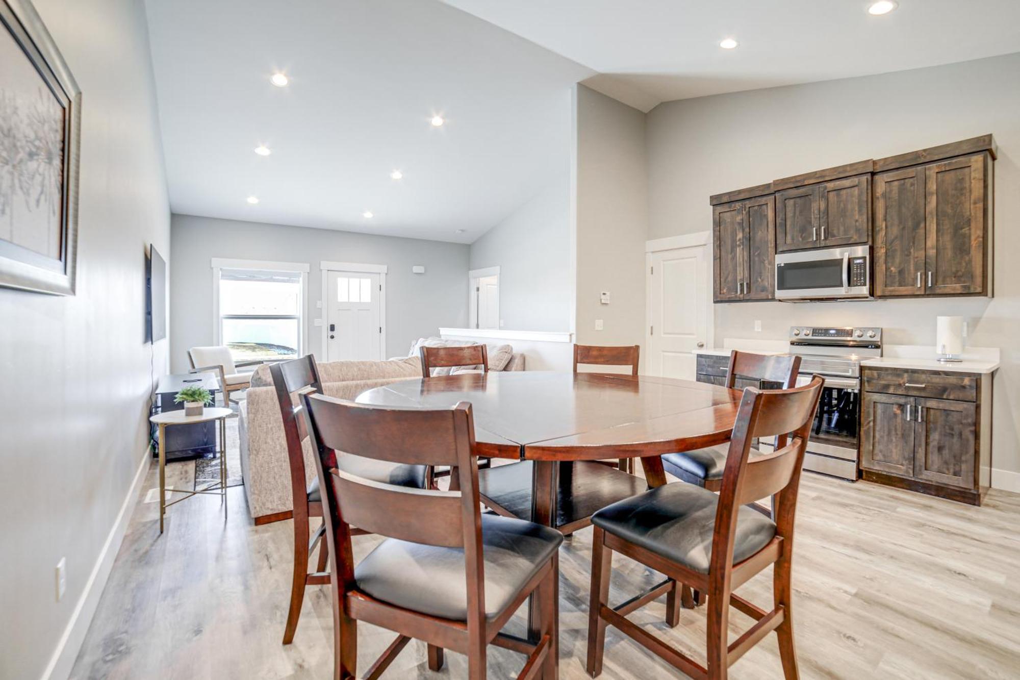 Charming - 5 Mi To Downtown! *