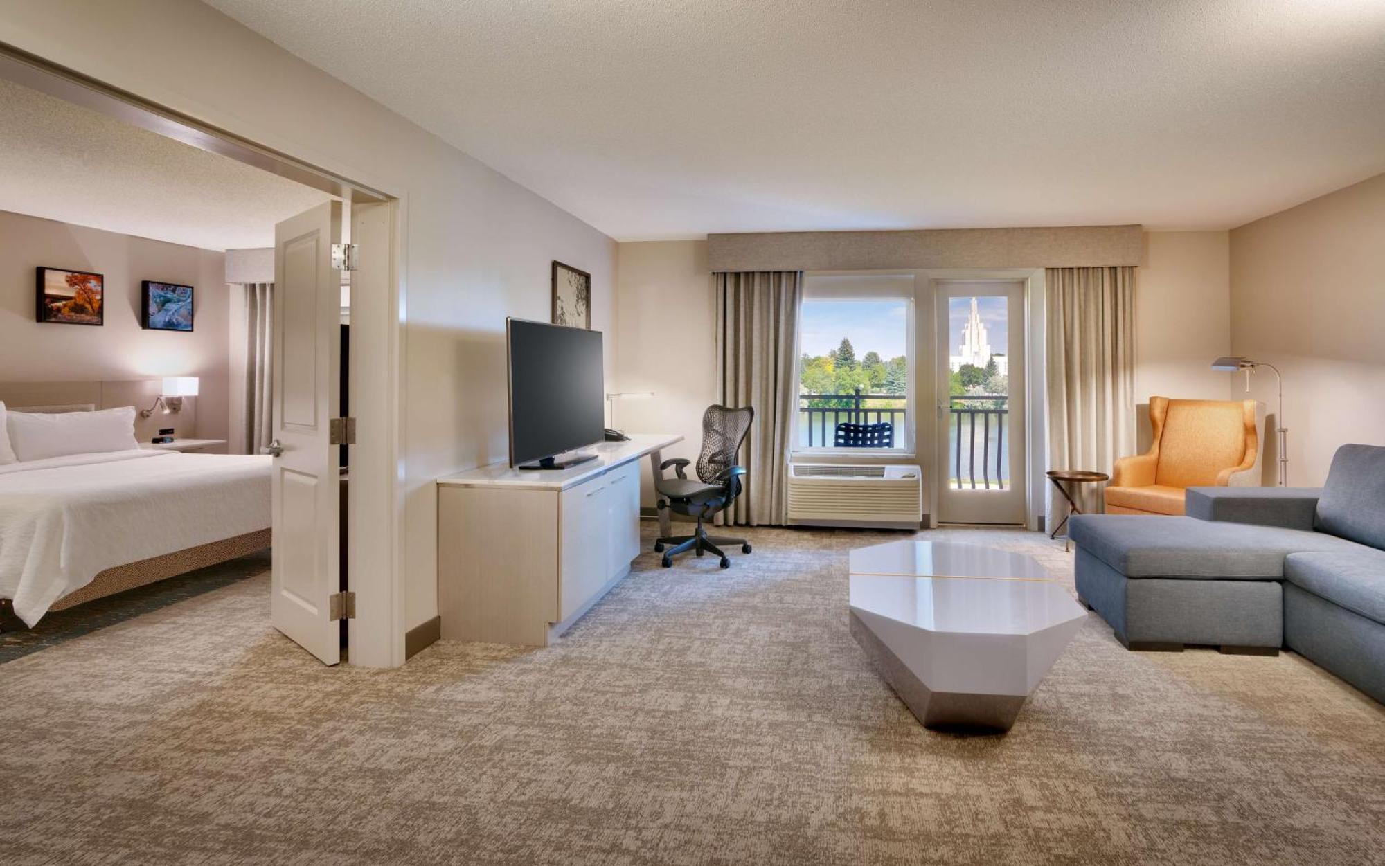 Hilton Garden 3*