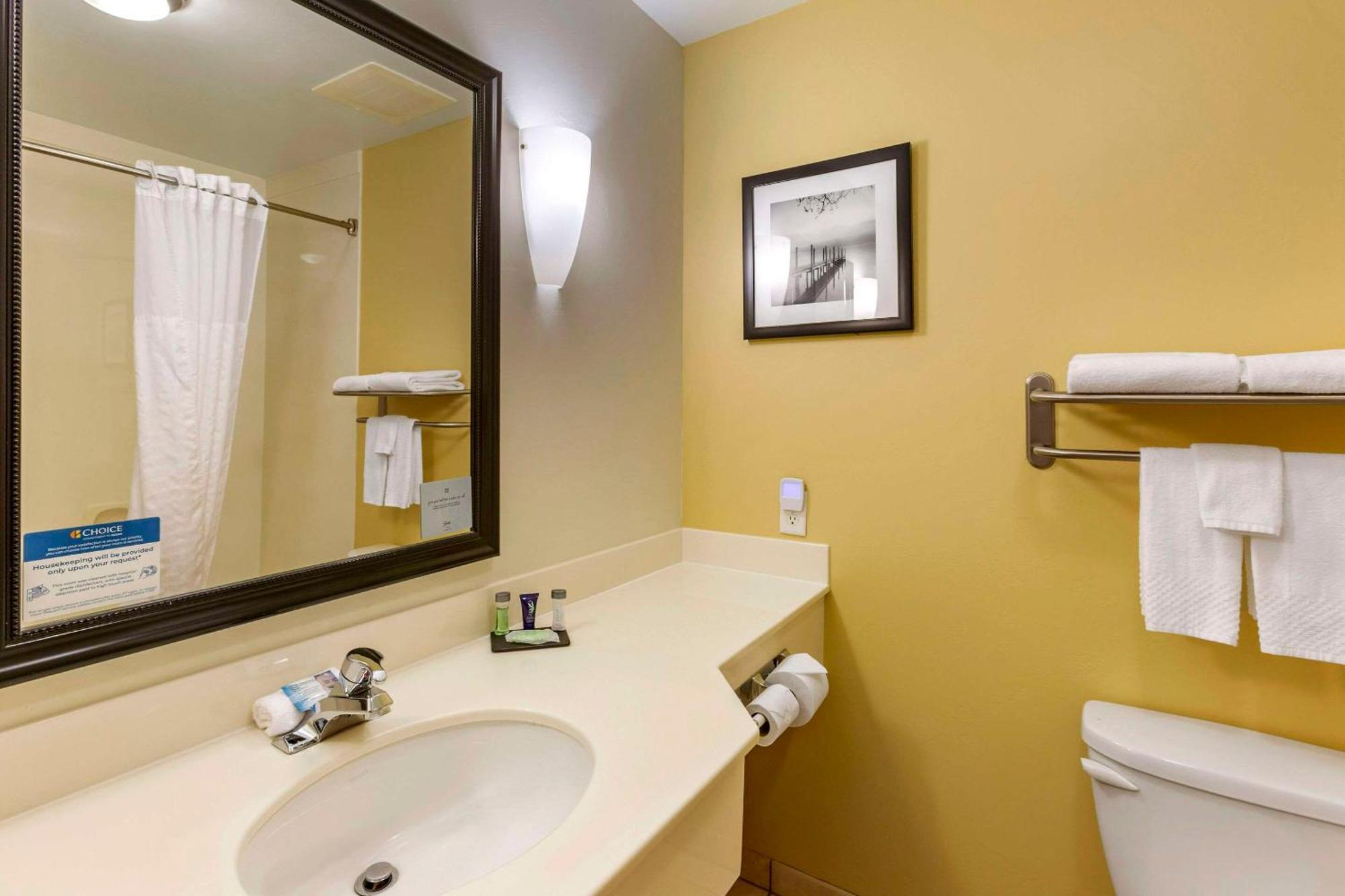 Garner Southwest By Ihg Hotel 3*