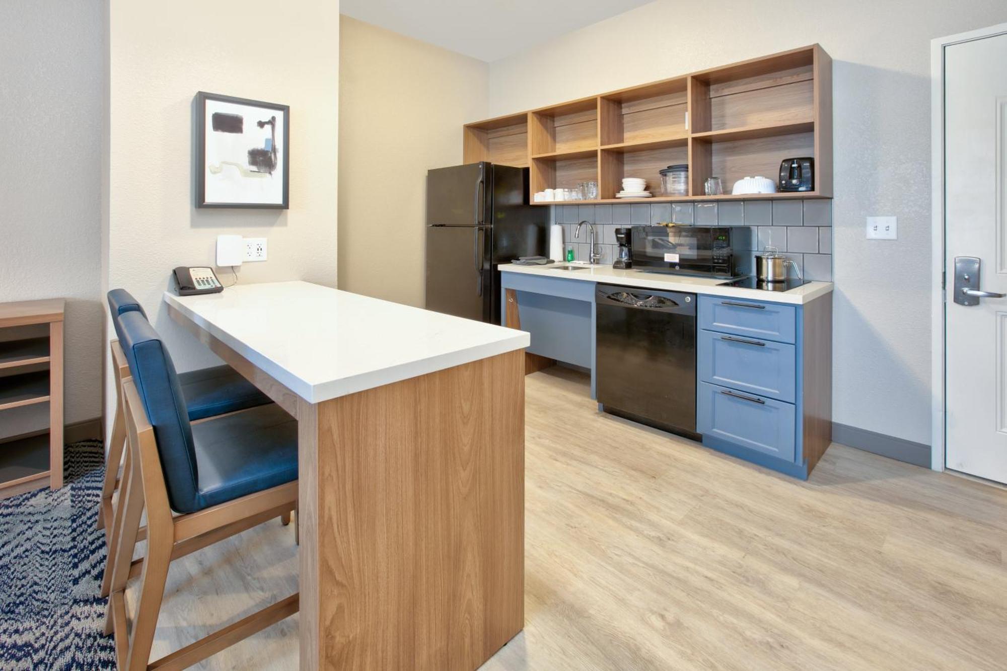 Hotel Candlewood By Ihg 2*