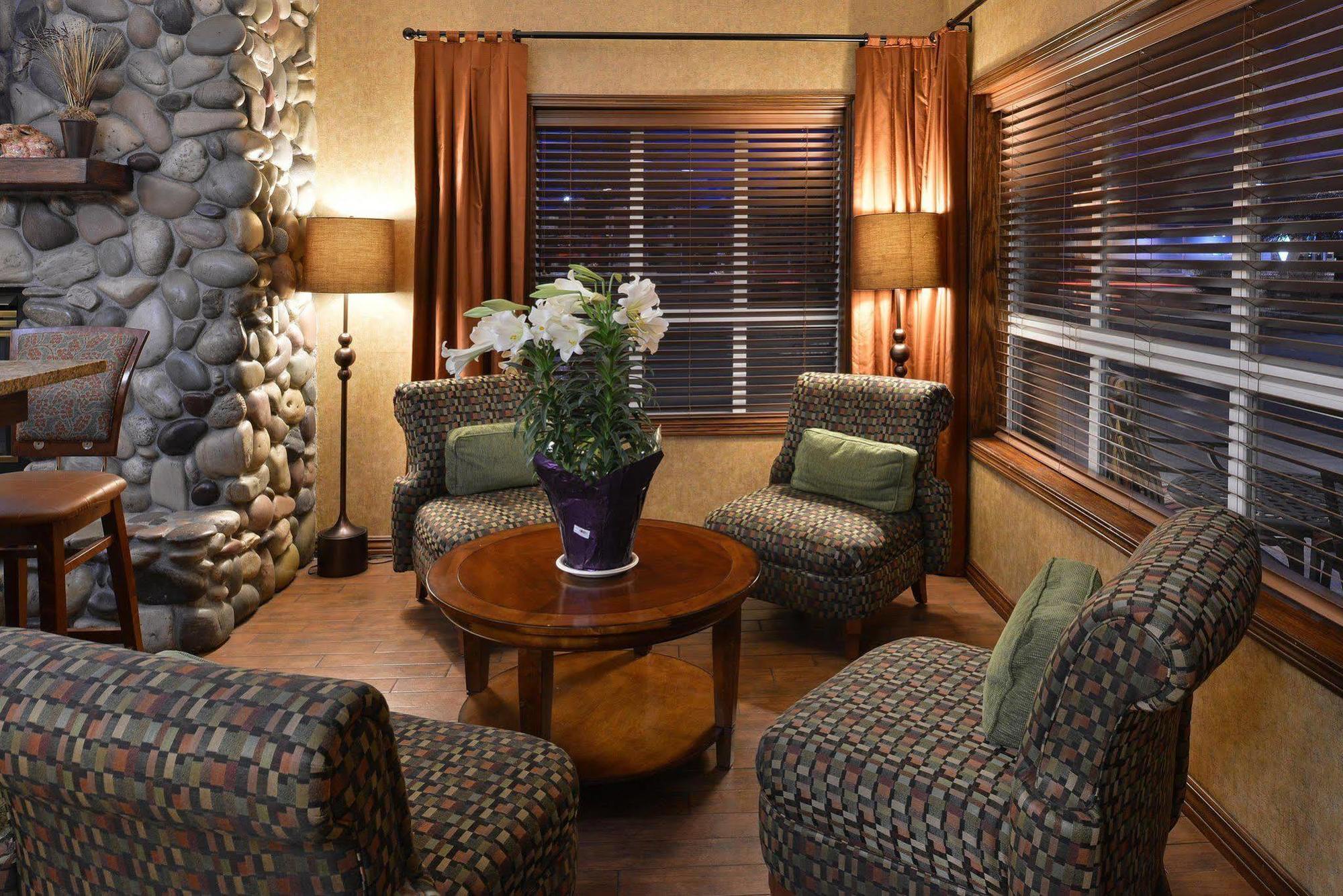 Hotel Hampton