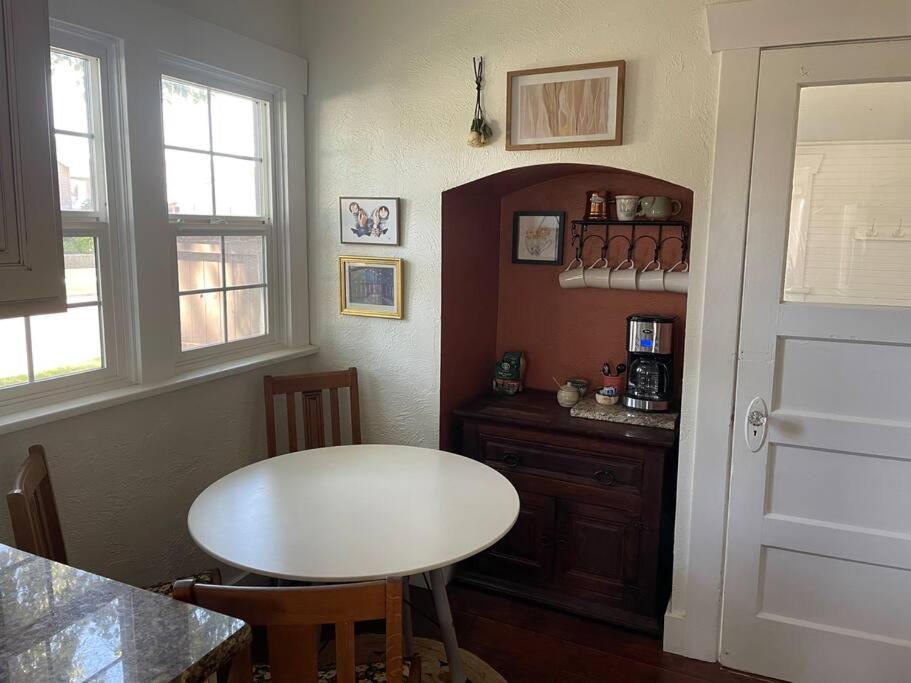 Quaint House In The Heart Of * Idaho Falls