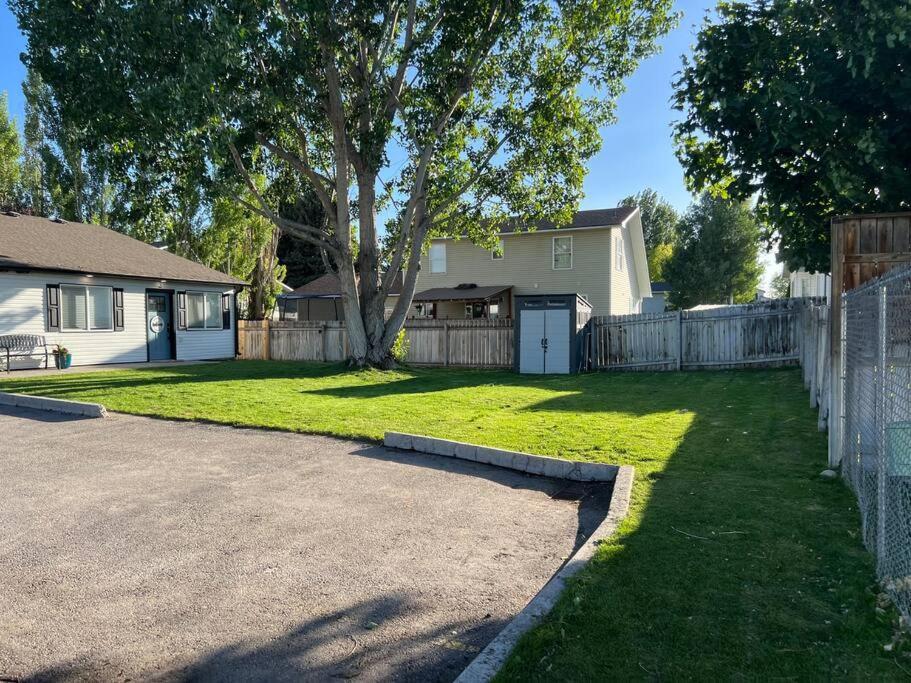 Guest 1996 #4- Relaxing 1 Bedroom 1 Bath