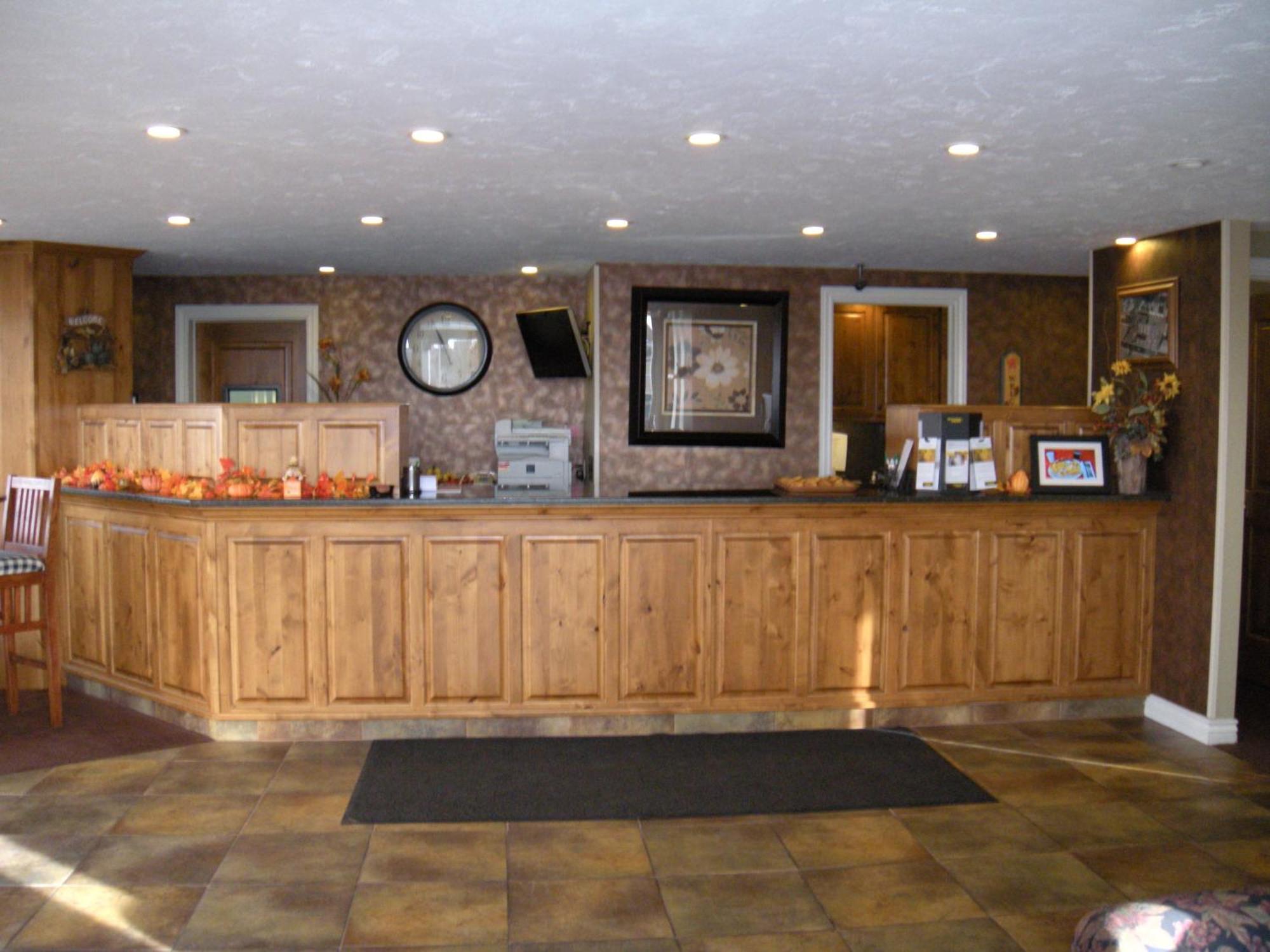 Motel West 2*